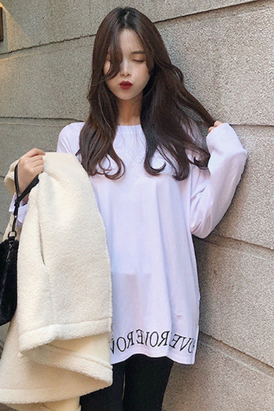 Jauna modeļa sieviešu moderna blūze ar garām piedurknēm un uzrakstu