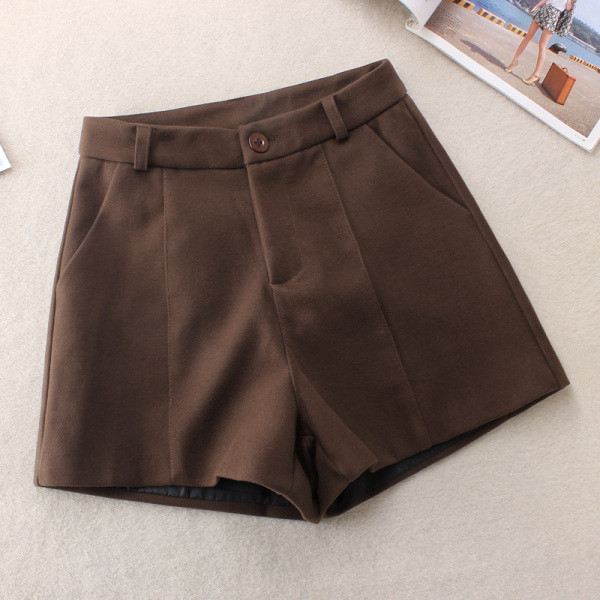 Uus mudel taskutega naiste lühikesed püksid