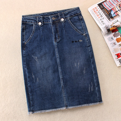 Jauna modeļa sieviešu džinsa svārki ar kabatām un saplēstiem motīviem