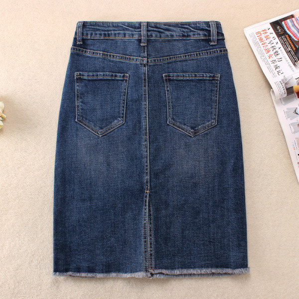 Jauna modeļa sieviešu džinsa svārki ar kabatām un saplēstiem motīviem