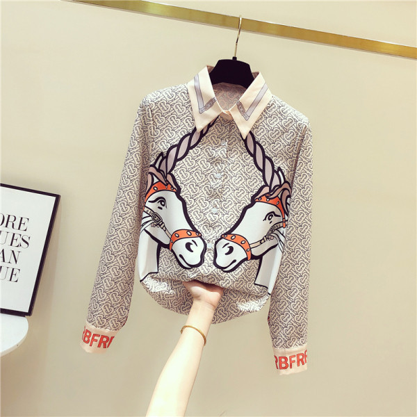 Модерна дамска риза с апликация и класическа яка