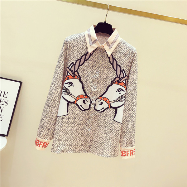 Модерна дамска риза с апликация и класическа яка