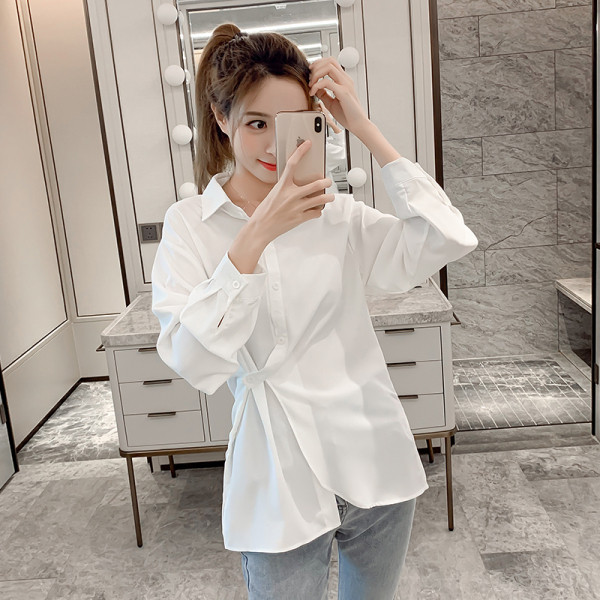 Ikdienas sieviešu krekls ar klasisku apkakli un pogām