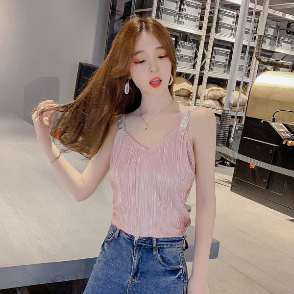 Mūsdienīgs sieviešu tops ar špica kakla izgriezumu un spīdīgām lencēm