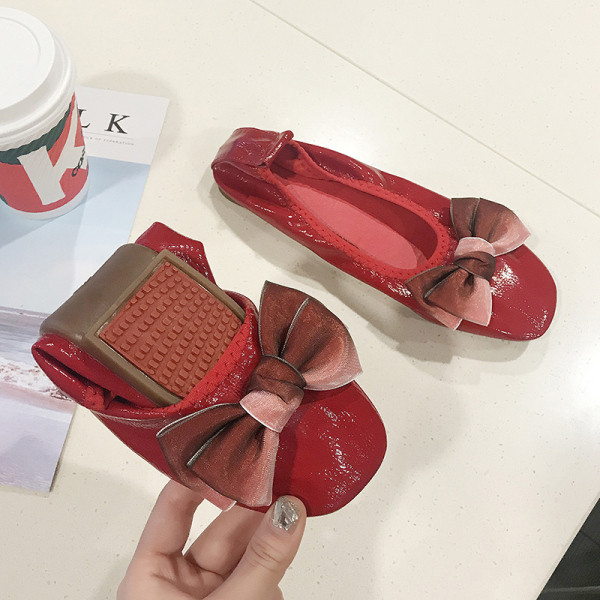 Öko-nahast lameda tallaga vabaajajalatsid paeltega