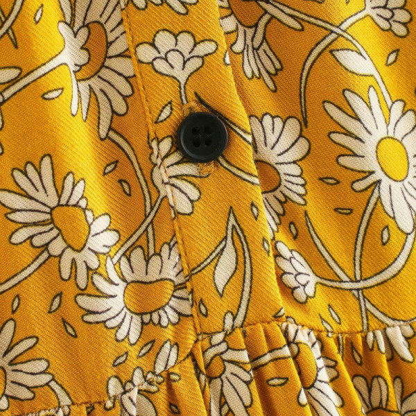 Naujo modelio pavasarinė gėlėta suknelė su garbanomis ir sagomis