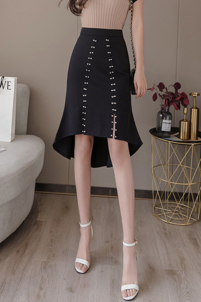 Fusta de dama asimetrica cu talie inalta si nasturi