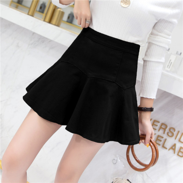 Fusta scurta de dama croiala cu talie inalta