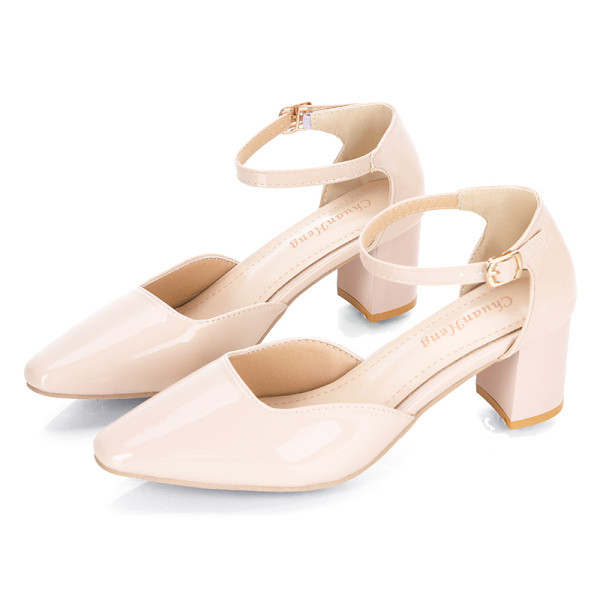 Modernas sieviešu pavasara lakādas sandales ar biezu papēdi