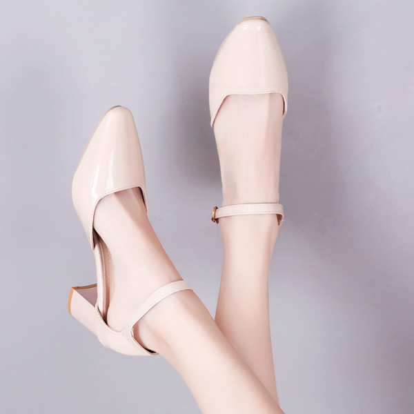 Modernas sieviešu pavasara lakādas sandales ar biezu papēdi