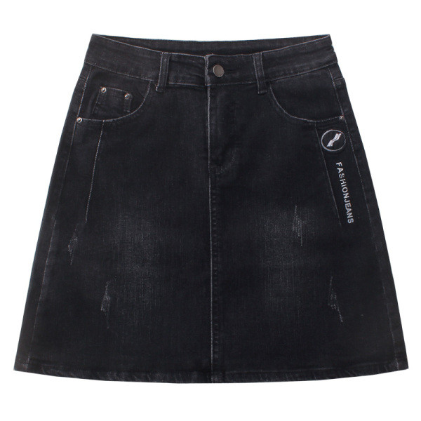 Γυναικεία μαύρη τζιν φούστα με ψηλή μέση σε ρετρό στυλ