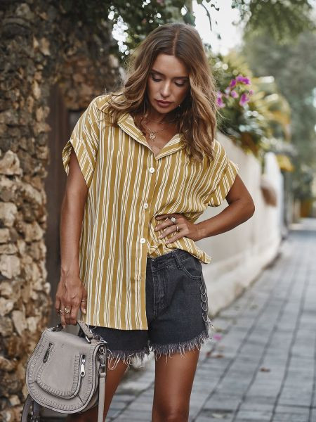 Moderns sieviešu svītrains krekls ar pogām un īsām piedurknēm