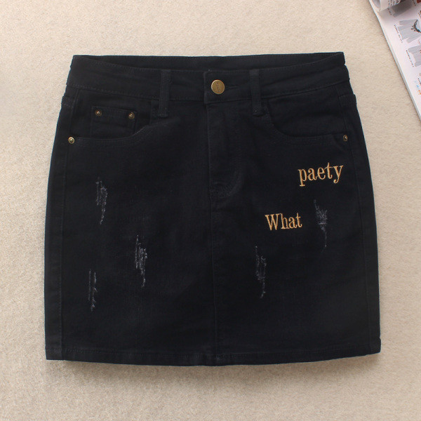 Νέο μοντέλο γυναικεία μαύρη  φούστα denim  με κεντήματα