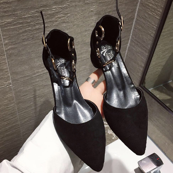 Velúr női szandál eco velúr - hegyes modelltől