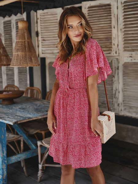 Sieviešu ikdienas kleita ar špica kakla izgriezumu un īsām piedurknēm