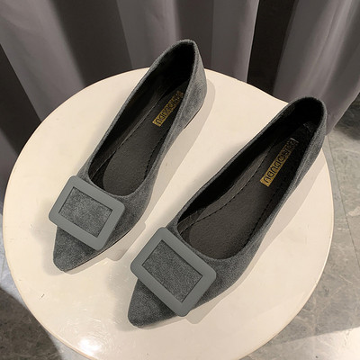 Suede γυναικεία παπούτσια με ίσια πέλματα και πόρπη