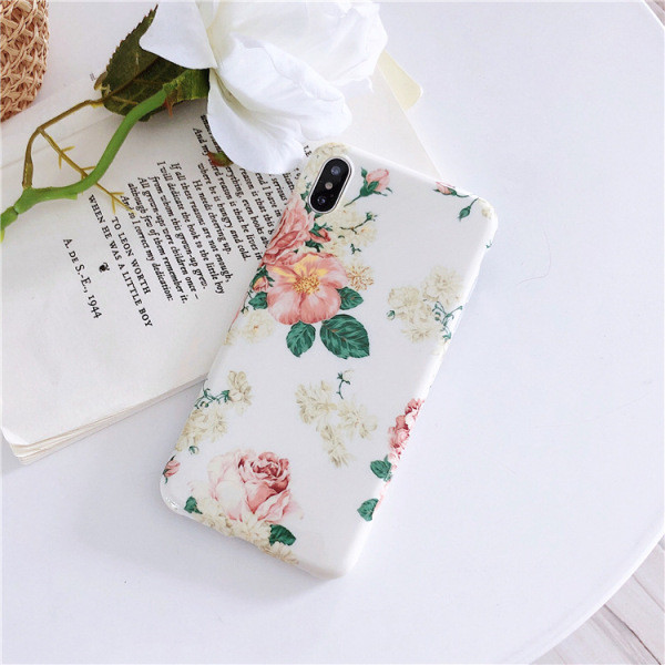 Многоцветен калъф за  iPhone XS  с цветя - три модела