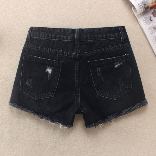 Ежедневни дънкови дамски къси панталони със скъсани мотиви