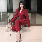 Stiilne naiste komplekt, mis sisaldab kõrge vöökohaga pükse ja spits-kaelusega särki