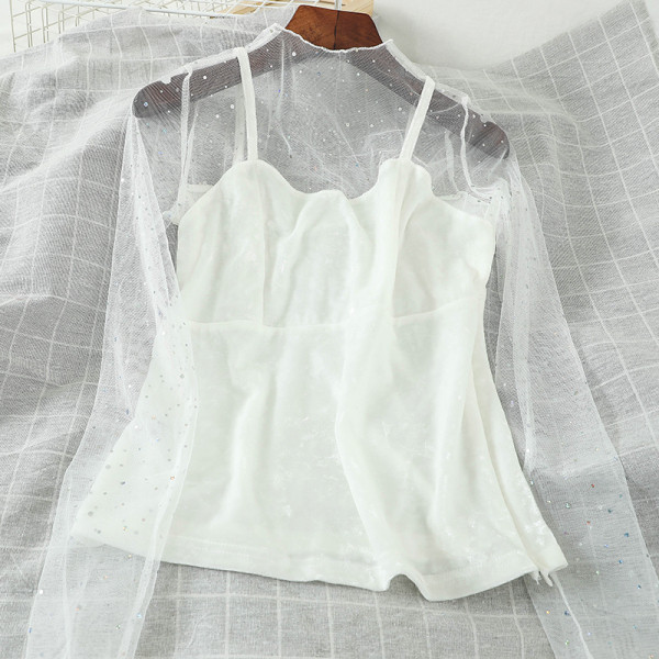 Moodne ümara kaelusega ja pikkade varrukatega naiste pluus