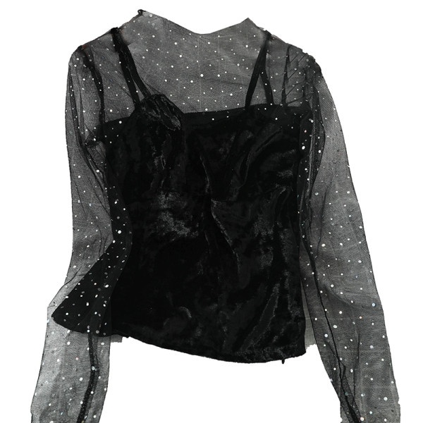 Moodne ümara kaelusega ja pikkade varrukatega naiste pluus