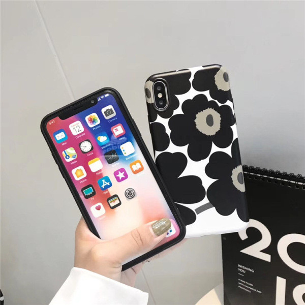 Θήκη IPhone XS με λουλούδια πριντ σε μαύρο και άσπρο χρώμα