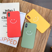 Naeratusega matt ümbris iPhone XS-ile