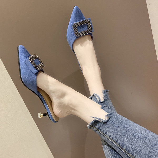 Γυναικείες παντόφλες σουέτ  - μυτερό μοντέλο