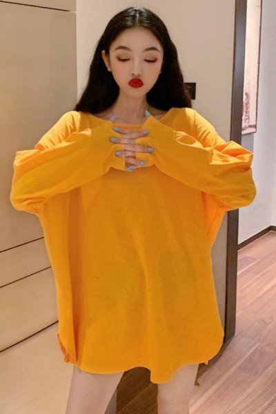 Широка дамска блуза с дълъг ръкав и гол гръб с връзки