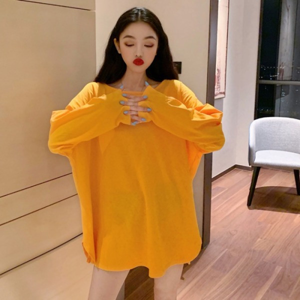 Широка дамска блуза с дълъг ръкав и гол гръб с връзки