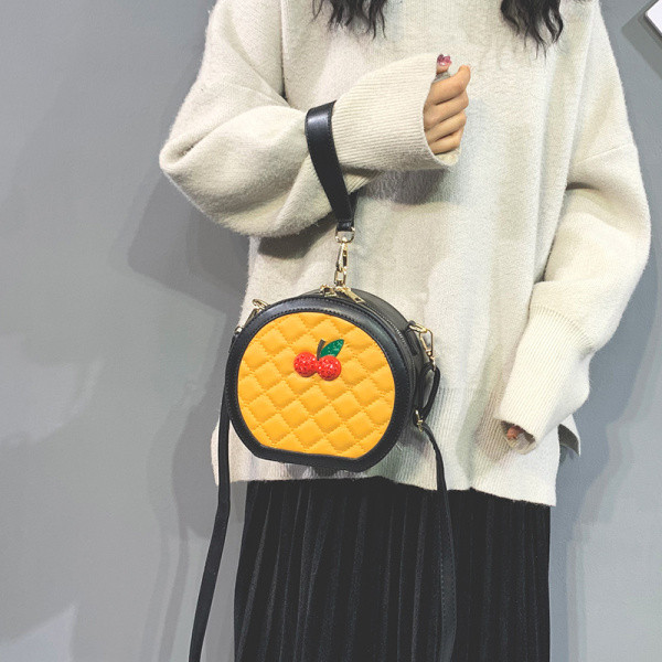 Naiste igapäevane kott ökonahast 3D elemendiga