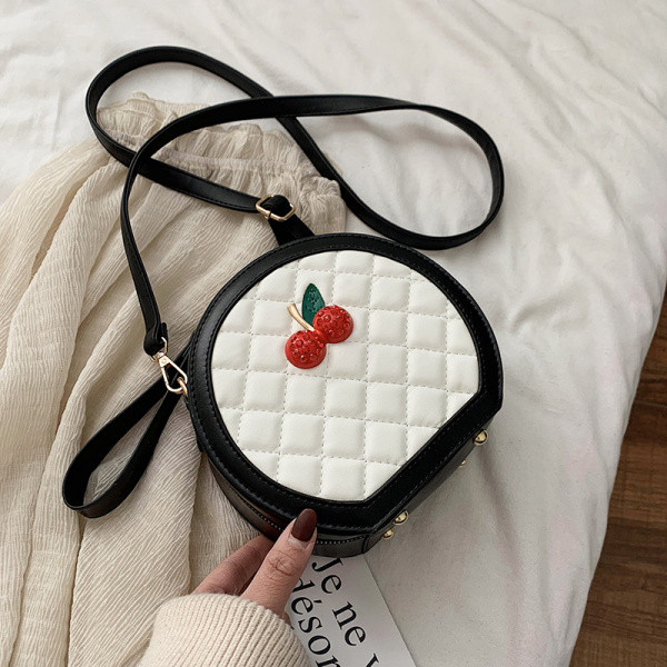 Naiste igapäevane kott ökonahast 3D elemendiga