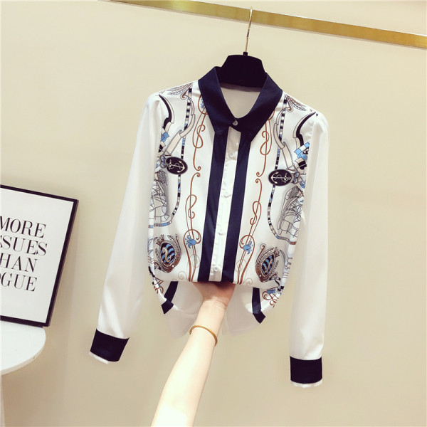 Μοντέρνο γυναικείο πουκάμισο με κλασικό γιακά και πολύχρωμο μοτίβο