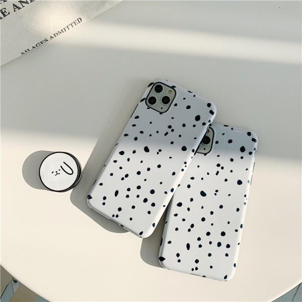 Mustade ja valgete täppidega ümbris iPhone 11 Pro Maxile