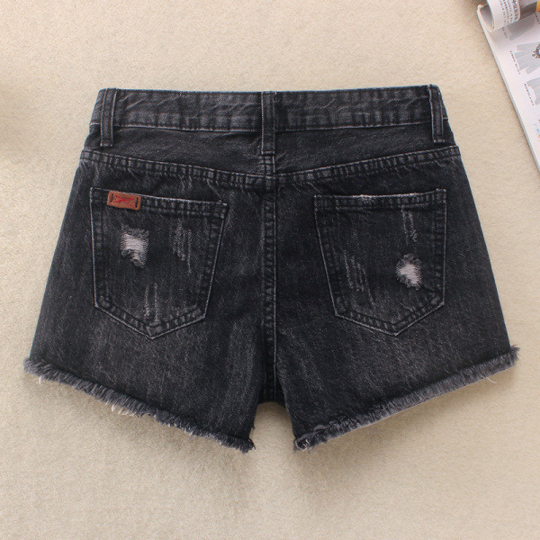 Jauns džinsa īsu sieviešu dantalini modelis ar saplēstiem motīviem