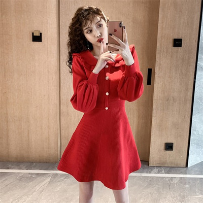 Aktuális női ruha gombos, hosszú ujjú