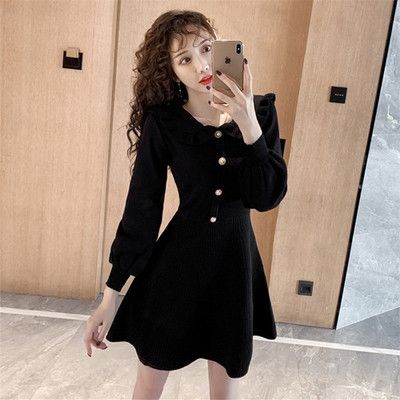 Aktuális női ruha gombos, hosszú ujjú