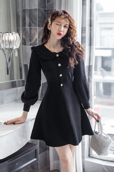 Aktuális női ruha gombos, hosszú ujjú