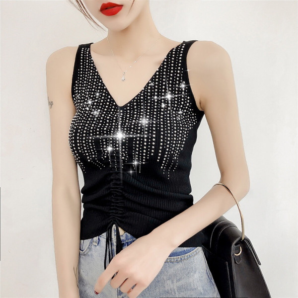 Modernus moteriškas apatinis trikotažas su kaklaraiščiais ir akmenimis