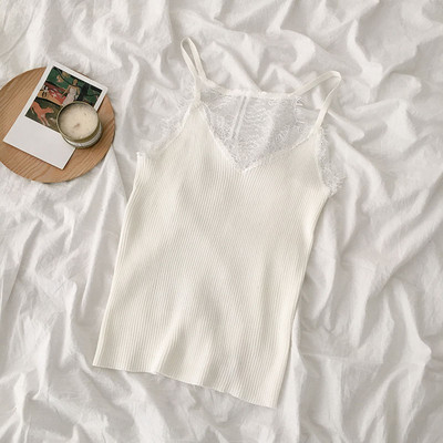 Καθημερινό γυναικείο αμάνικο με δαντέλα και λεπτές λωρίδες