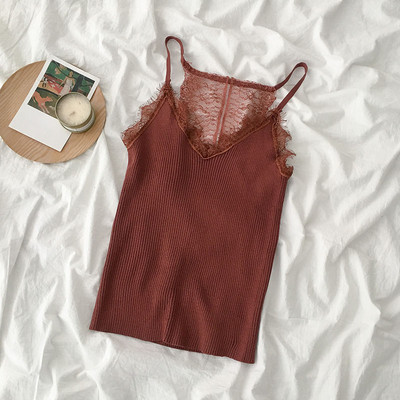 Καθημερινό γυναικείο αμάνικο με δαντέλα και λεπτές λωρίδες