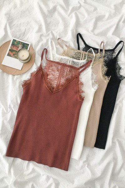 Καθημερινό γυναικείο αμάνικο με δαντέλα και λεπτές λωρίδες