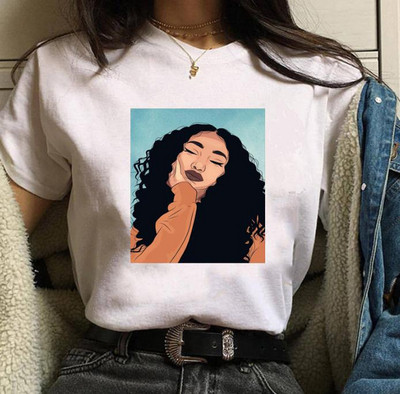 Καθημερινή  λευκή γυναικεία μπλούζα με εφαρμογή και κοντό μανίκι