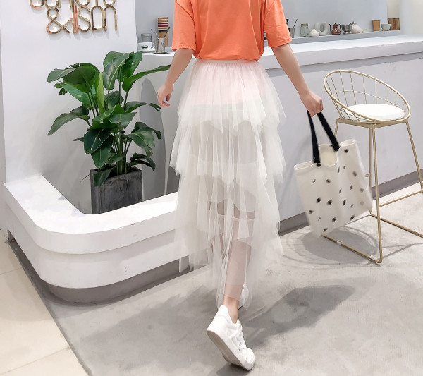 Modern női szoknya szabású tüll modell