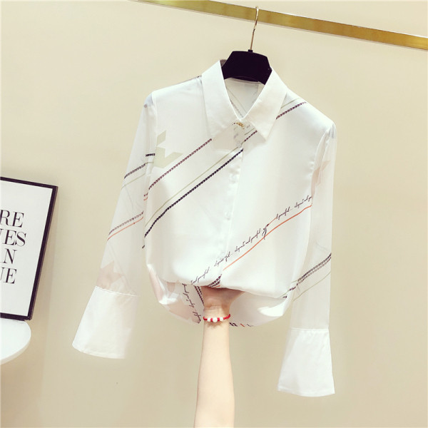 Cămașă elegantă de damă, cu guler clasic și inscripții colorate