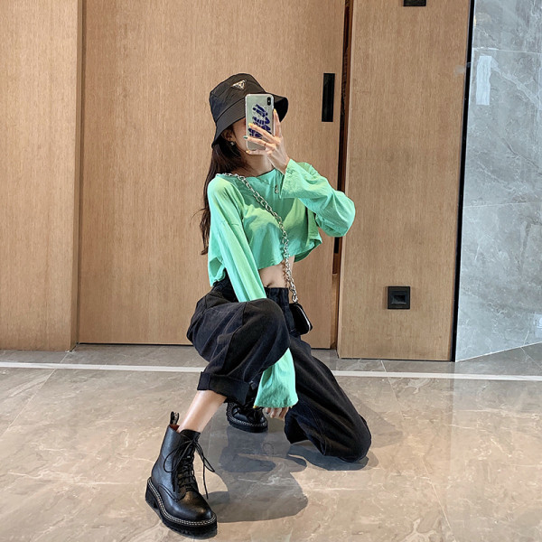 Blugi de damă simpli cu talie înaltă și buzunare - un model larg