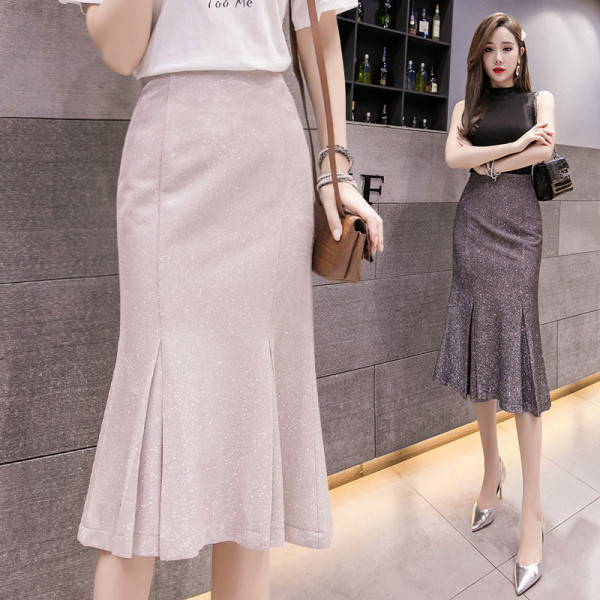 Fusta de dama eleganta cu talie inalta si particule stralucitoare