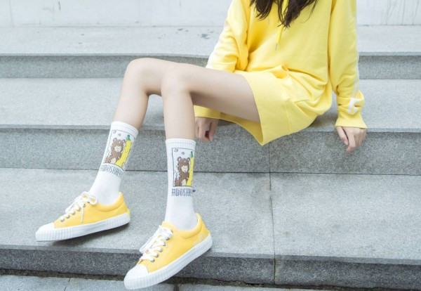 Ежедневни дълги бели чорапи с апликация 