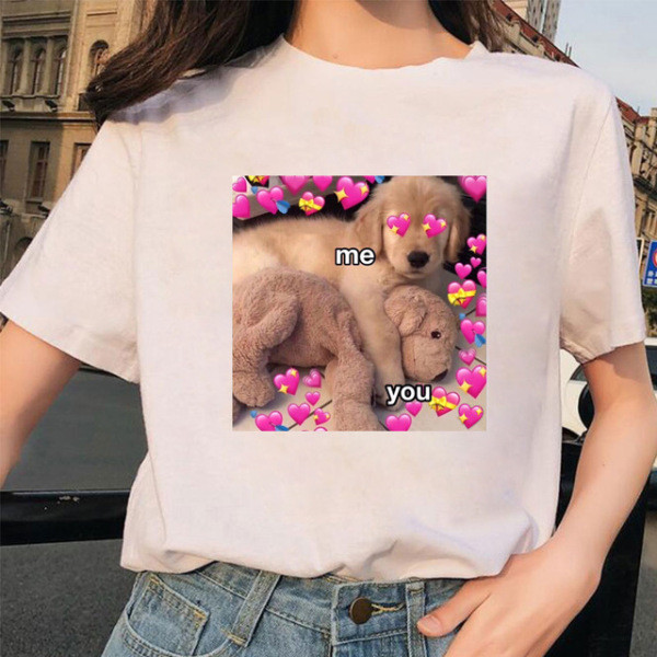 Jauna modeļa balts T-krekls ar kaķu aplikāciju