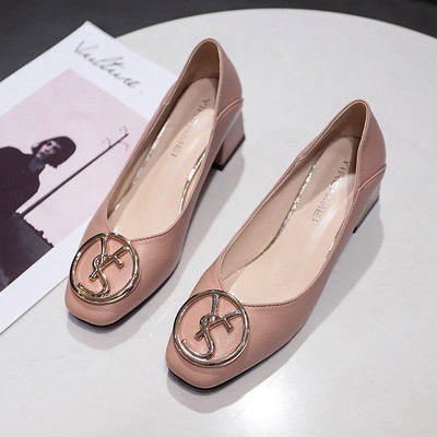 Ежедневни дамски обувки с  равна подметка и метална катарама 